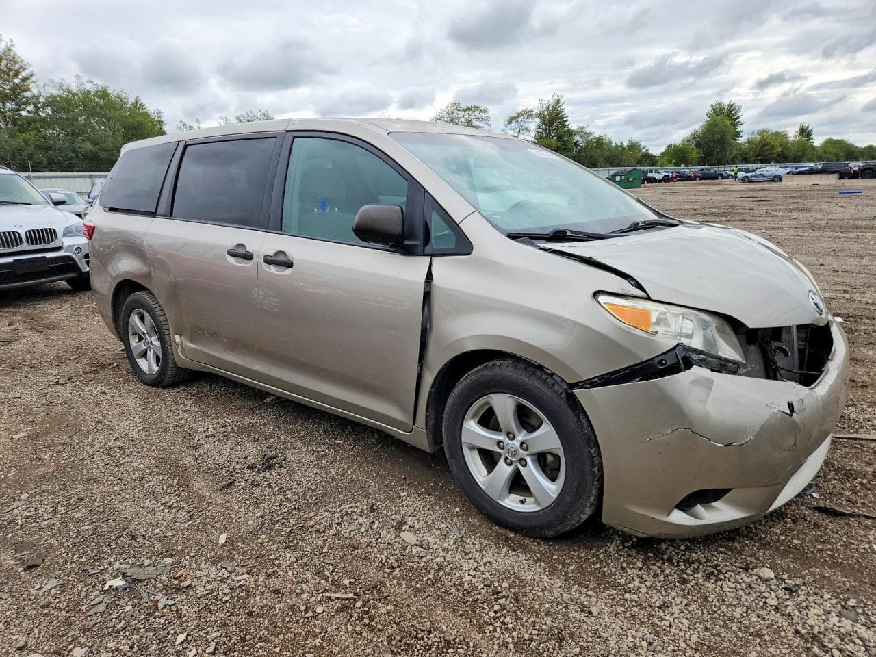 2015 Toyota Sienna L 7-Passenger - foto 4