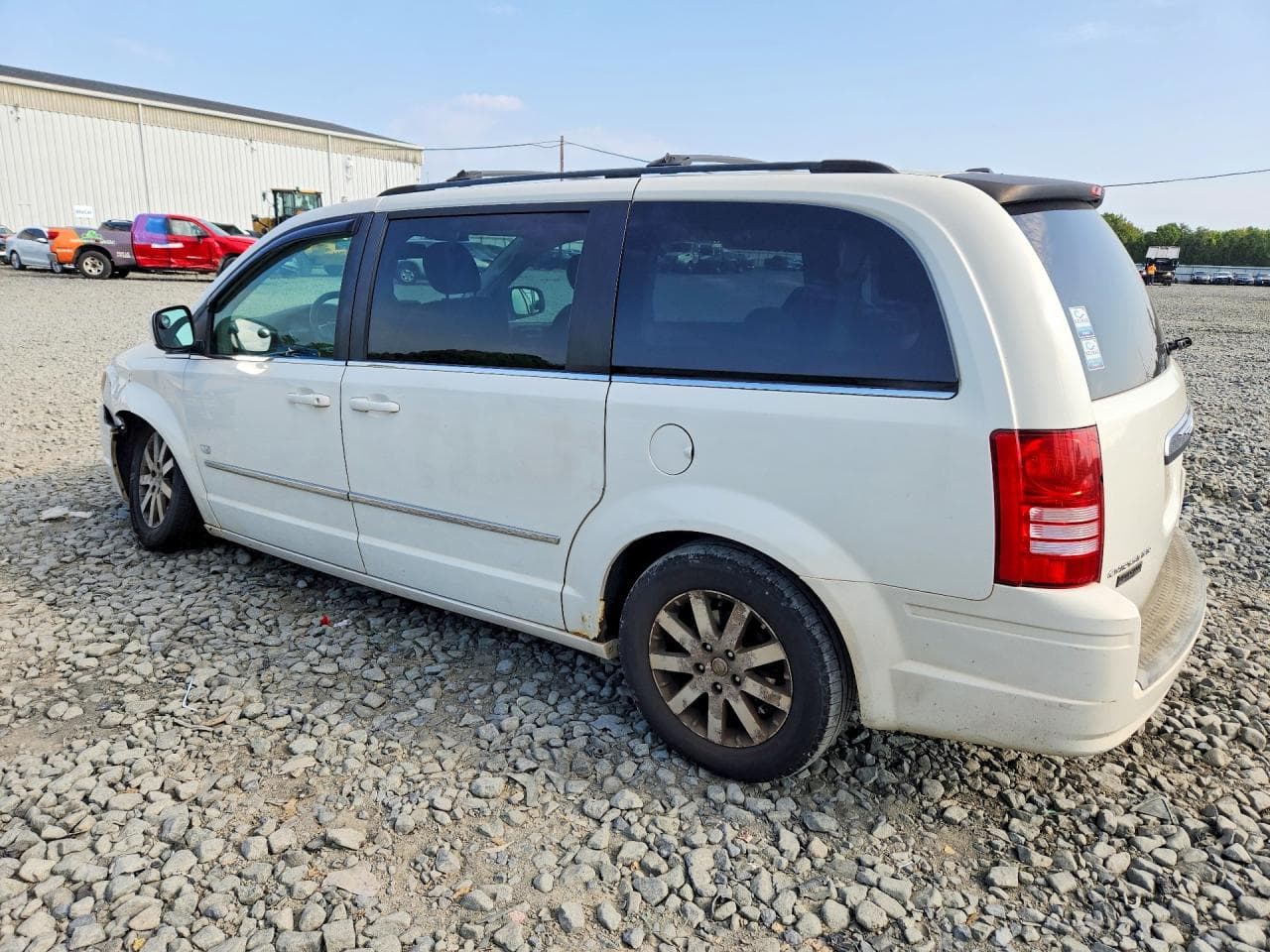 2009 Chrysler Town & Country Touring - foto 2