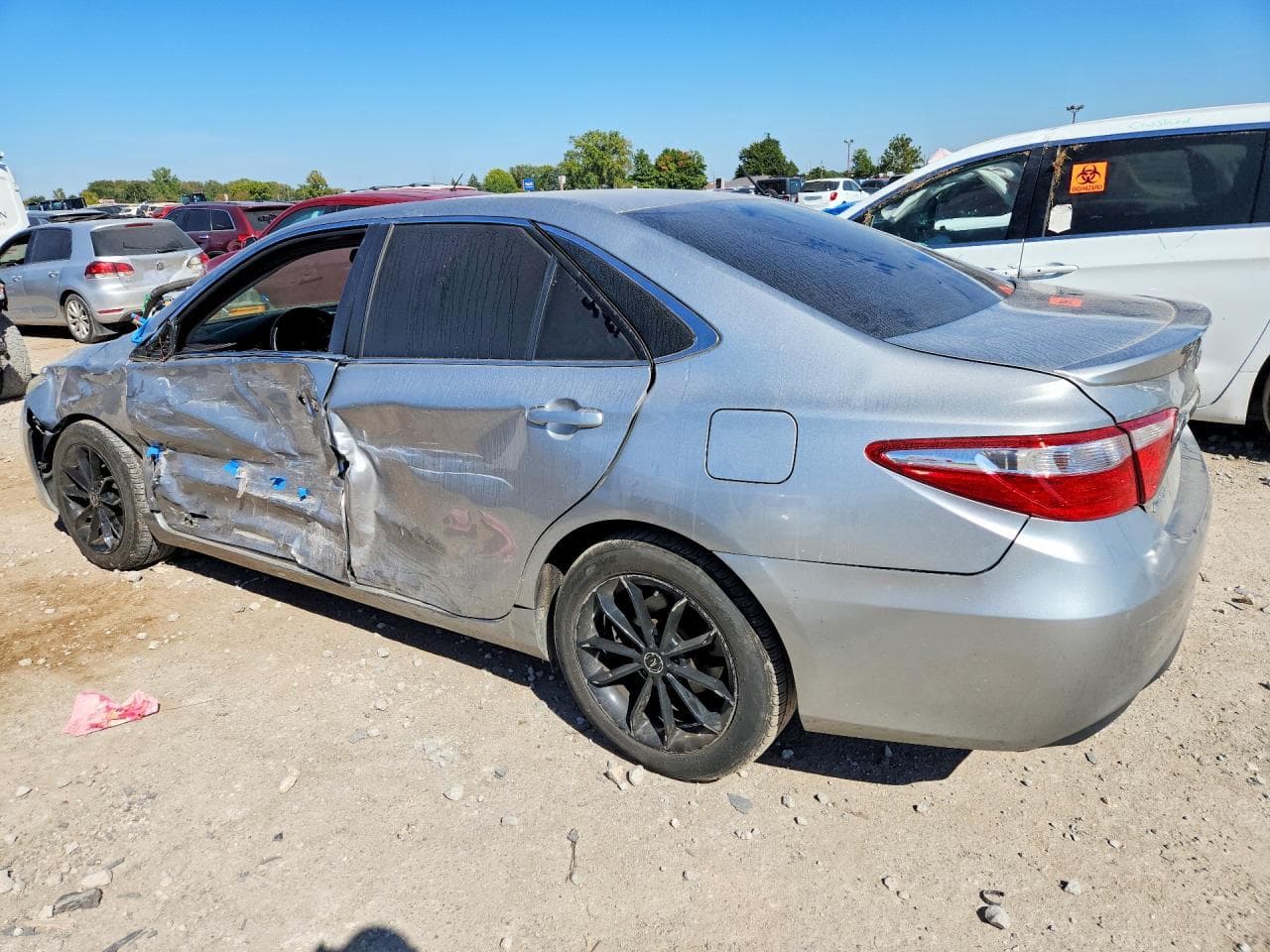 2016 Toyota Camry Se - foto 2