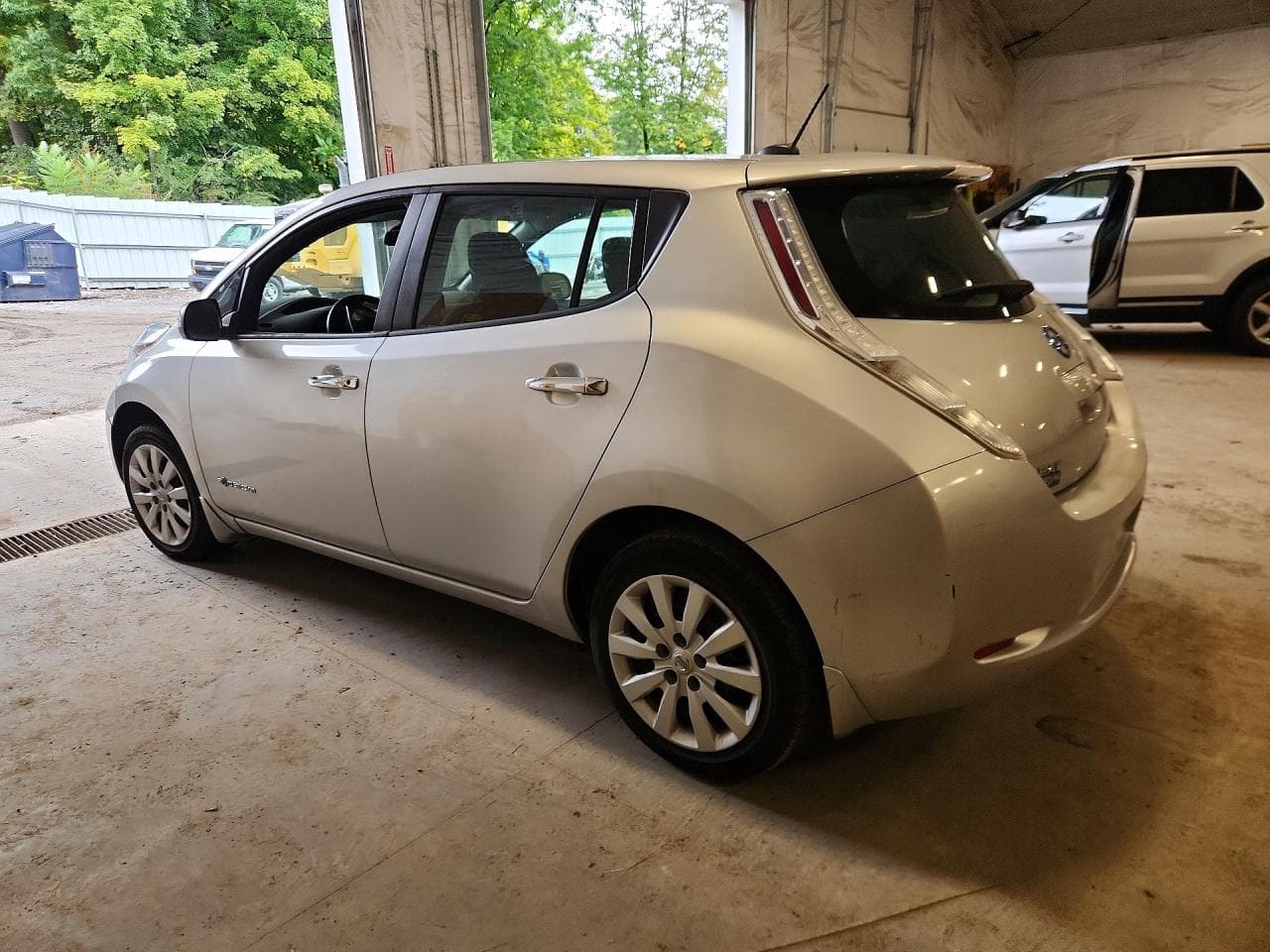 2015 Nissan Leaf S - foto 2