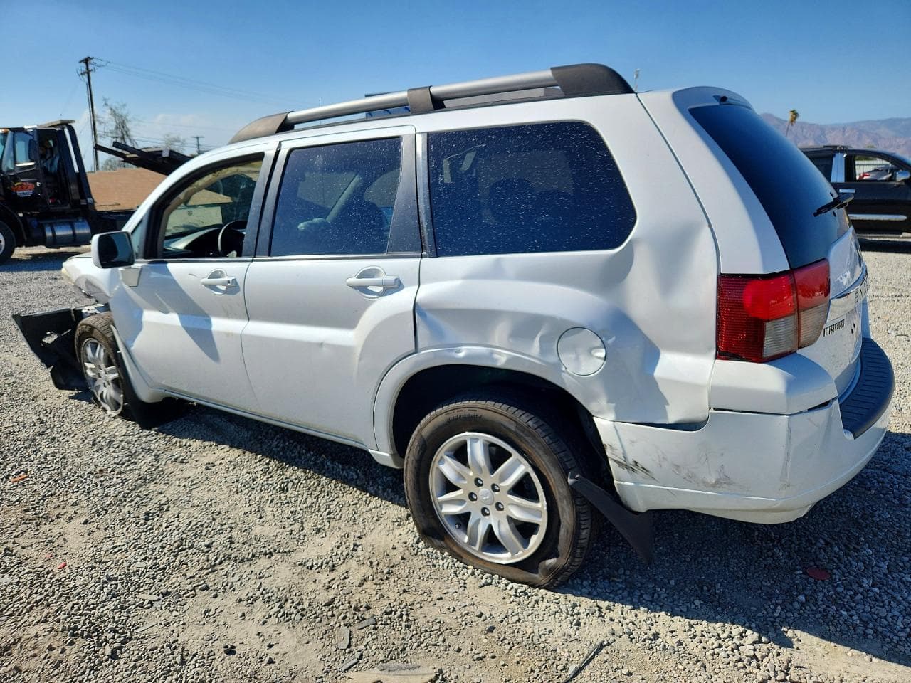 2011 Mitsubishi Endeavor Ls - foto 2