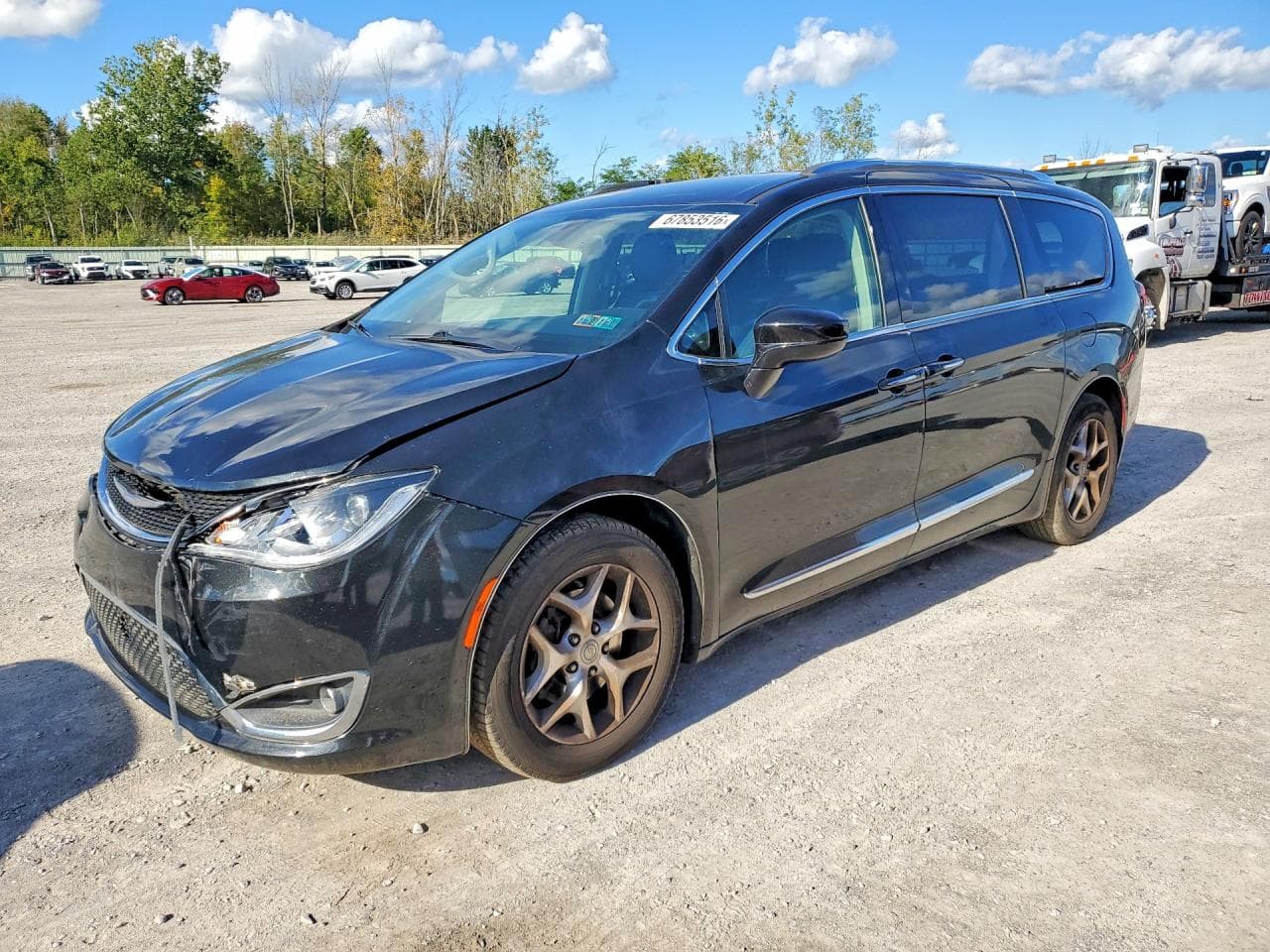 Chrysler Pacifica 2018 z USA