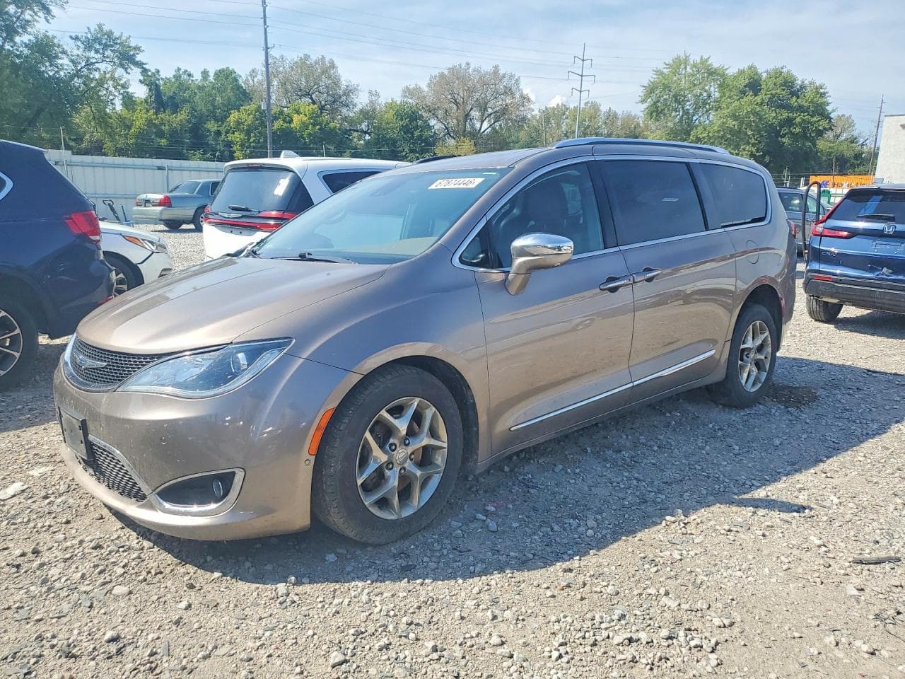 Chrysler Pacifica 2017 z USA