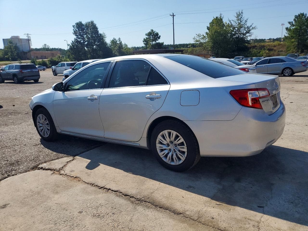 2012 Toyota Camry Le - foto 2