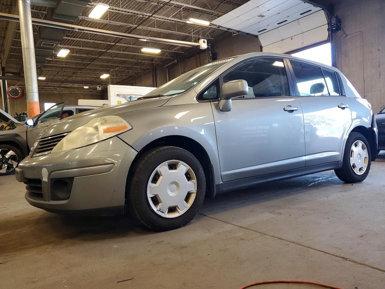 2009 Nissan Versa 1.8 S