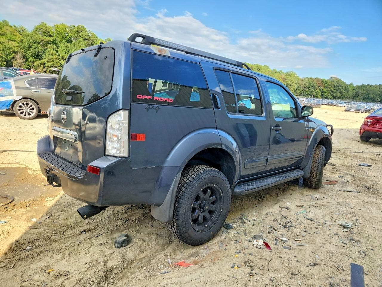 2005 Nissan Pathfinder Xe - foto 3