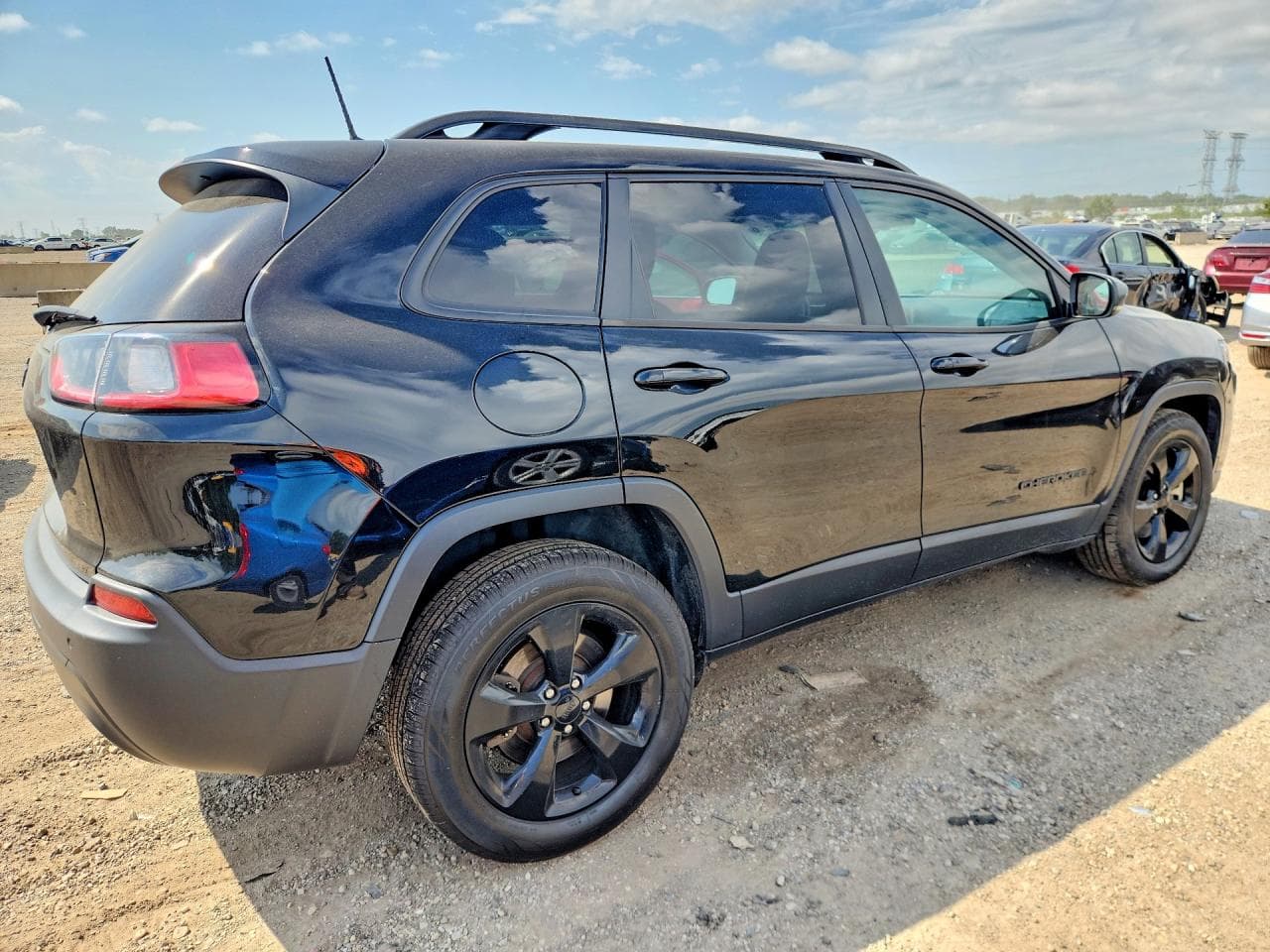 2021 Jeep Cherokee Latitude Plus - foto 3