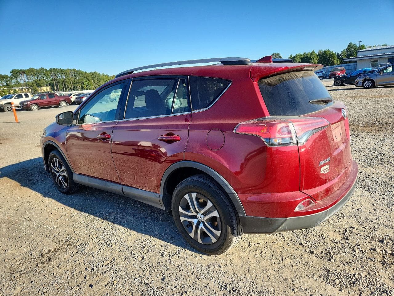 2018 Toyota Rav4 Le - foto 2