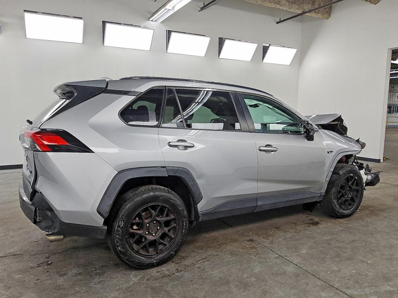 2021 Toyota Rav4 Le - foto 3