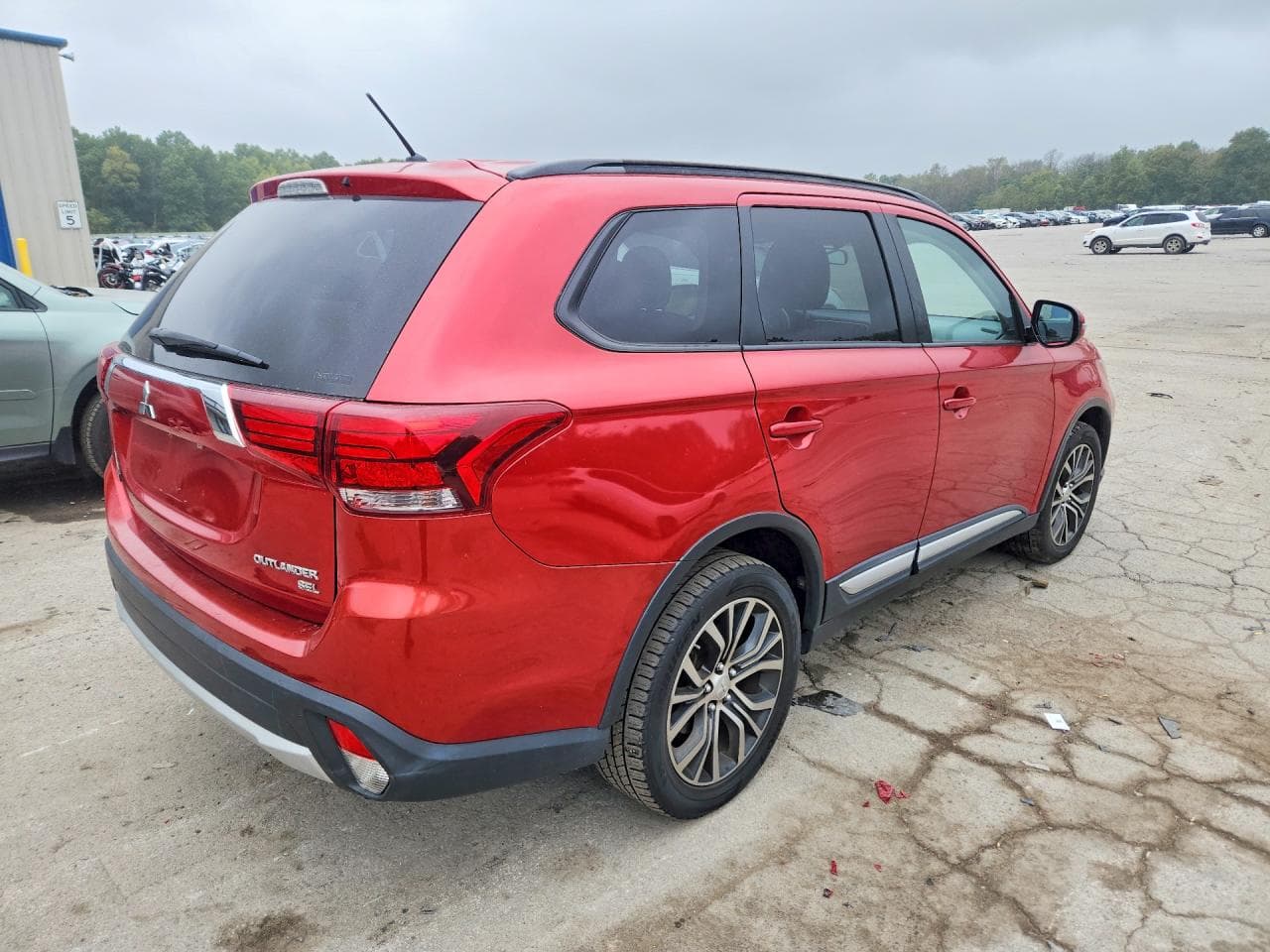 2016 Mitsubishi Outlander Se - foto 3