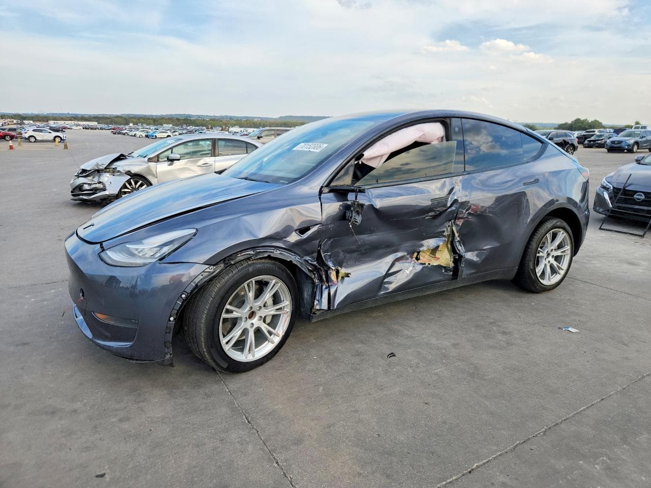 Tesla Model Y 2023 z USA