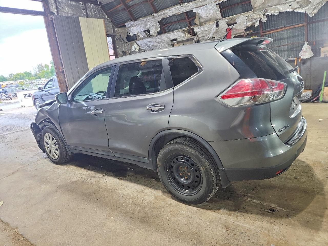 2014 Nissan Rogue S - foto 2