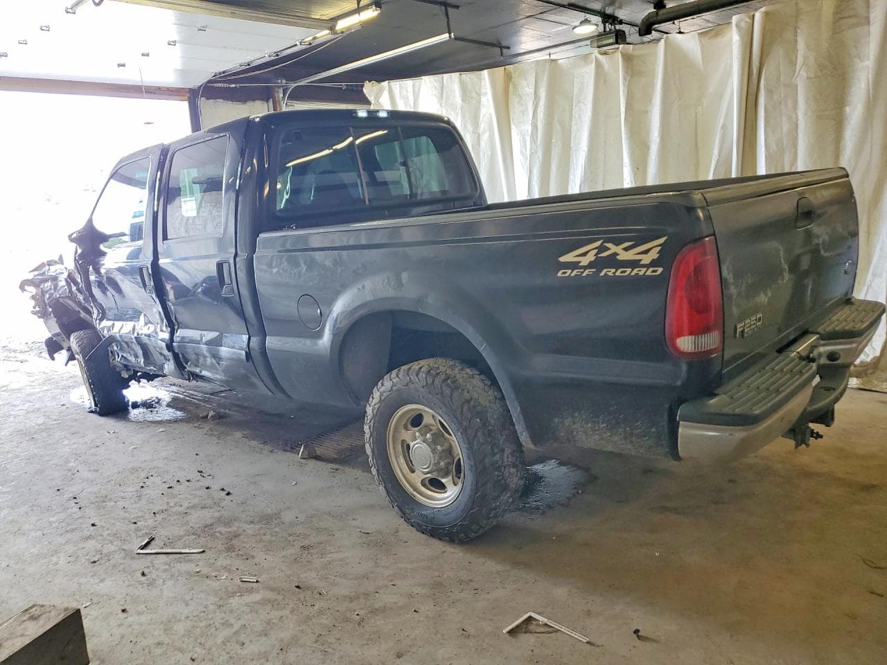 2001 Ford F250 Super Duty - foto 2
