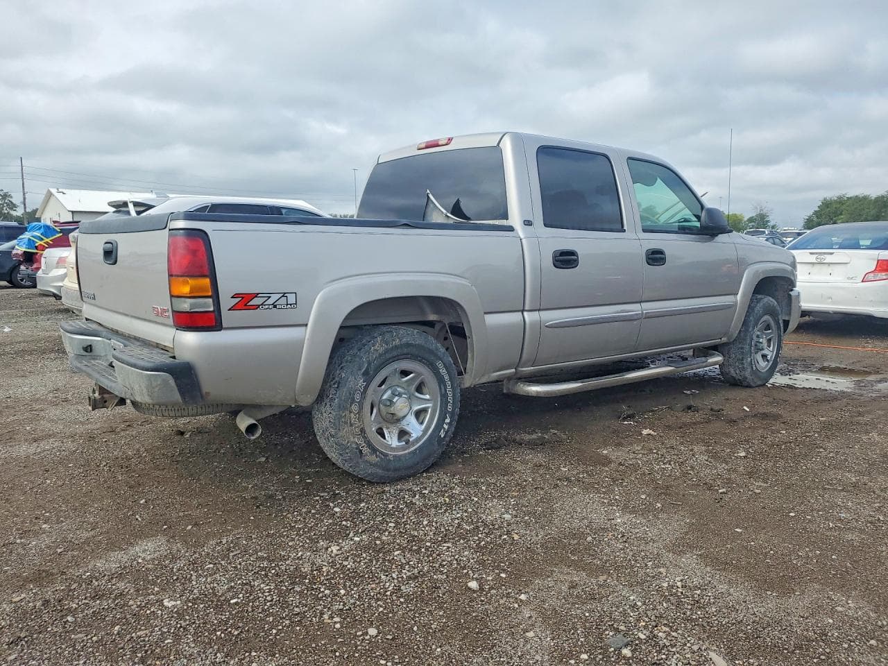 2005 GMC Sierra 15 - foto 3