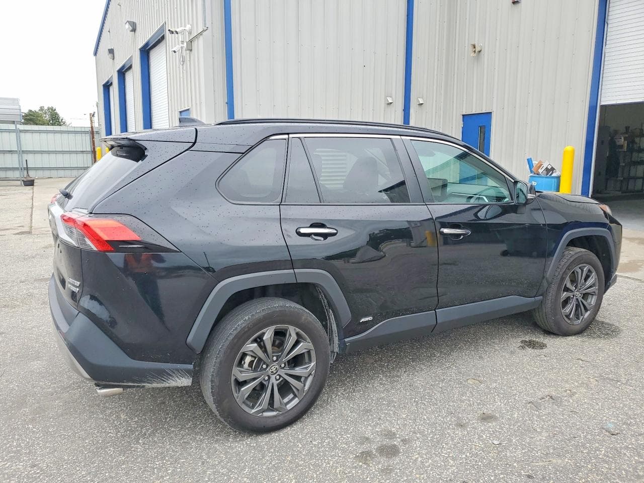 2023 Toyota Rav4 Limited - foto 3