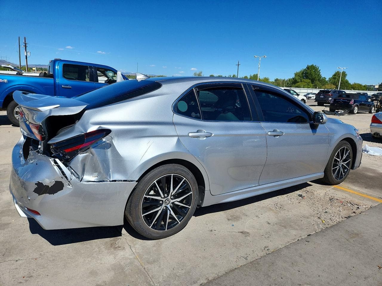 2024 Toyota Camry Hybrid Se - foto 3