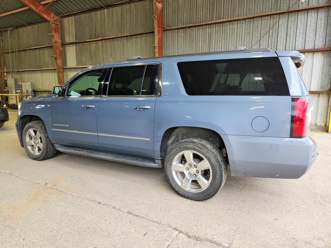 2015 Chevrolet Suburban C1500 Lt - foto 2