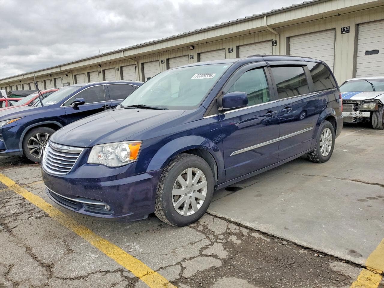 2016 Chrysler Town & Country Touring