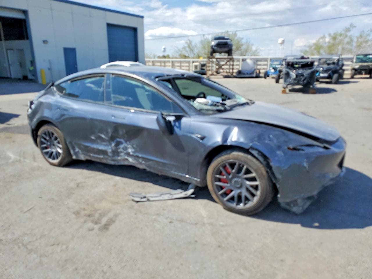 2025 Tesla Model 3 - foto 4