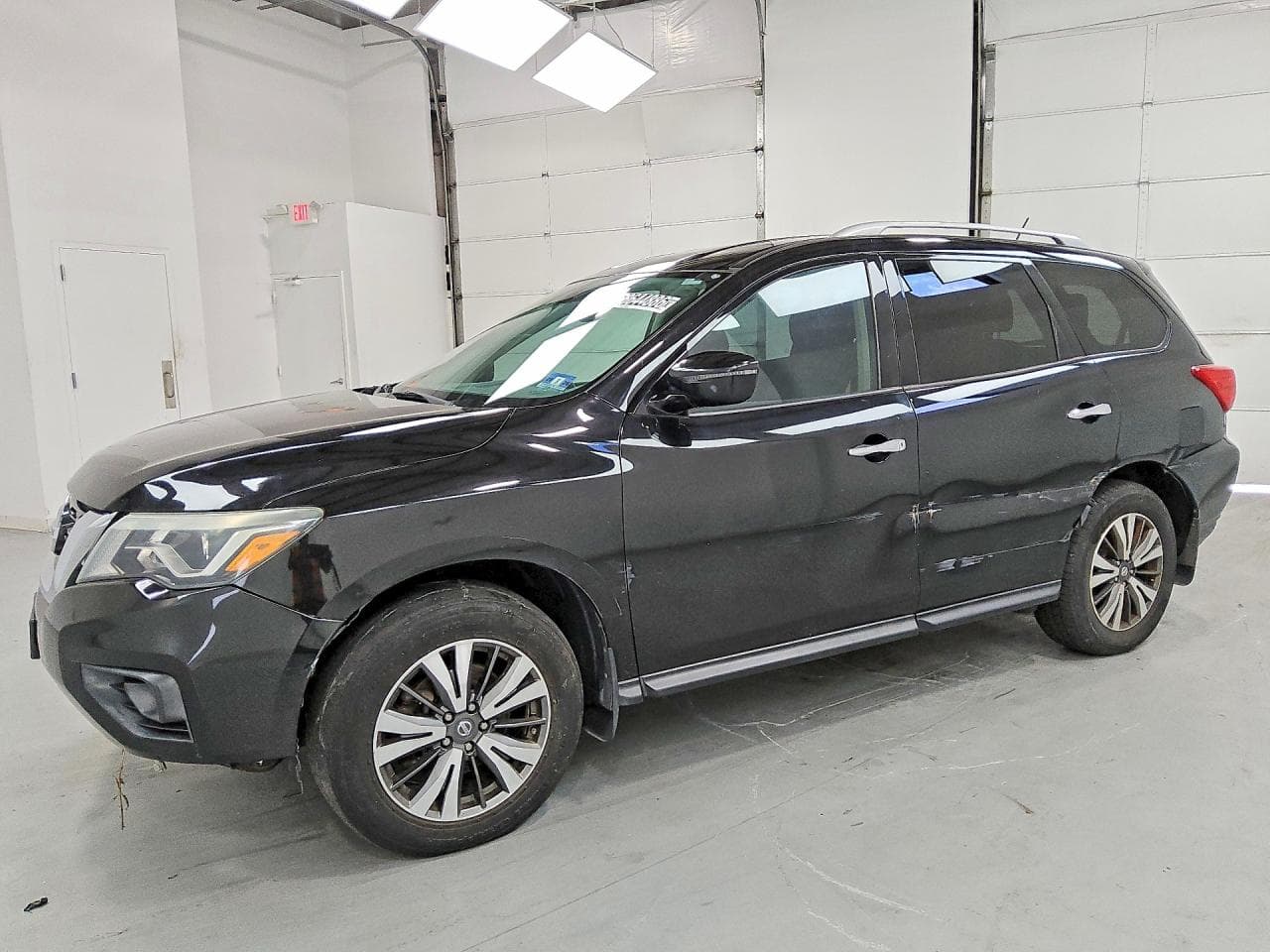 Nissan Pathfinder 2017 z USA