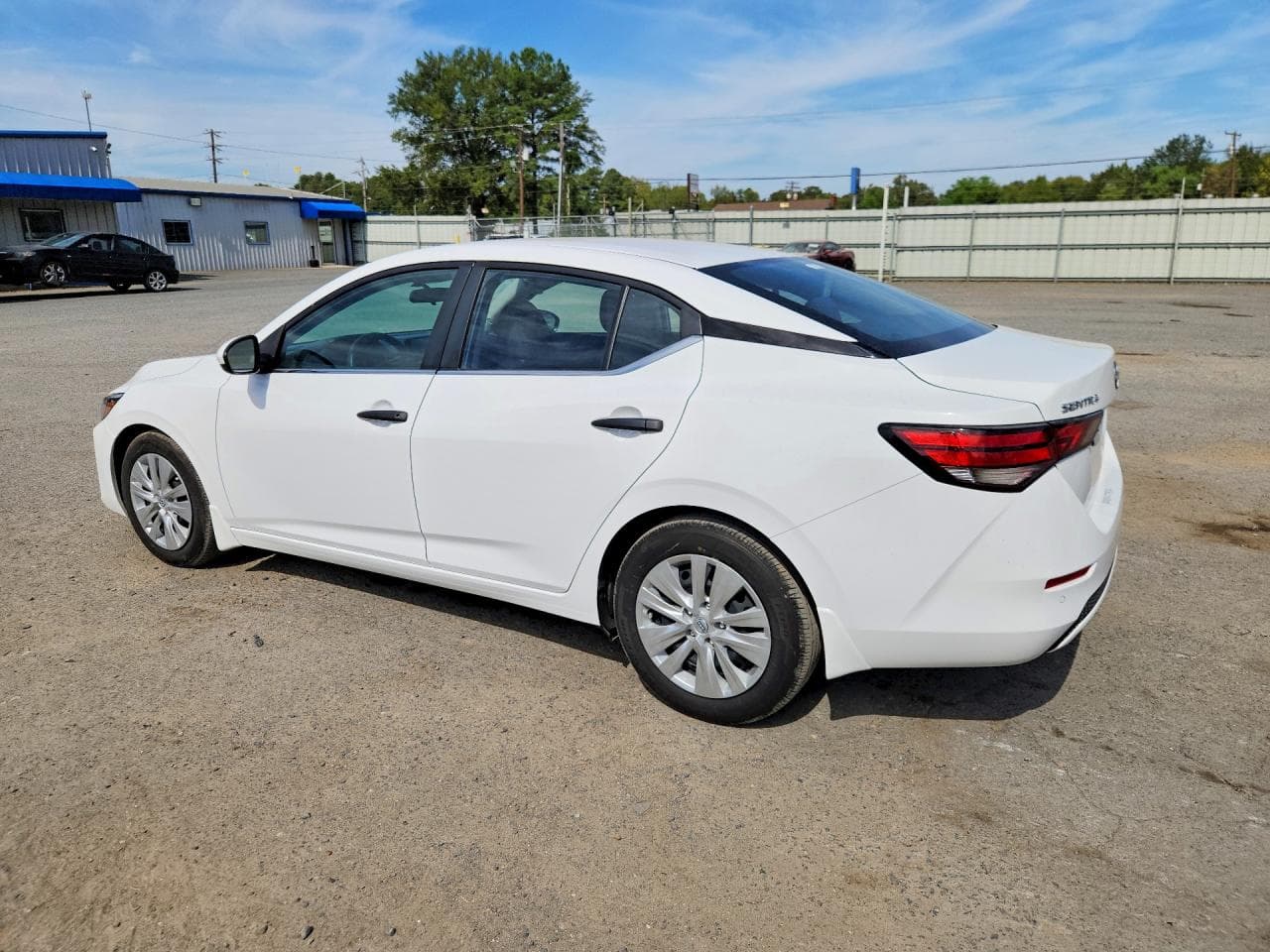 2024 Nissan Sentra S - foto 2