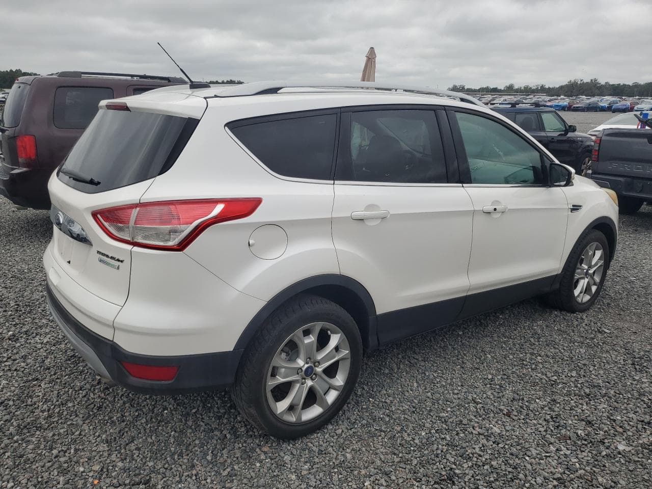 2015 Ford Escape Titanium - foto 3
