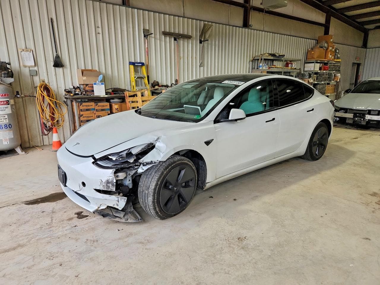 Tesla Model 3 2021 z USA