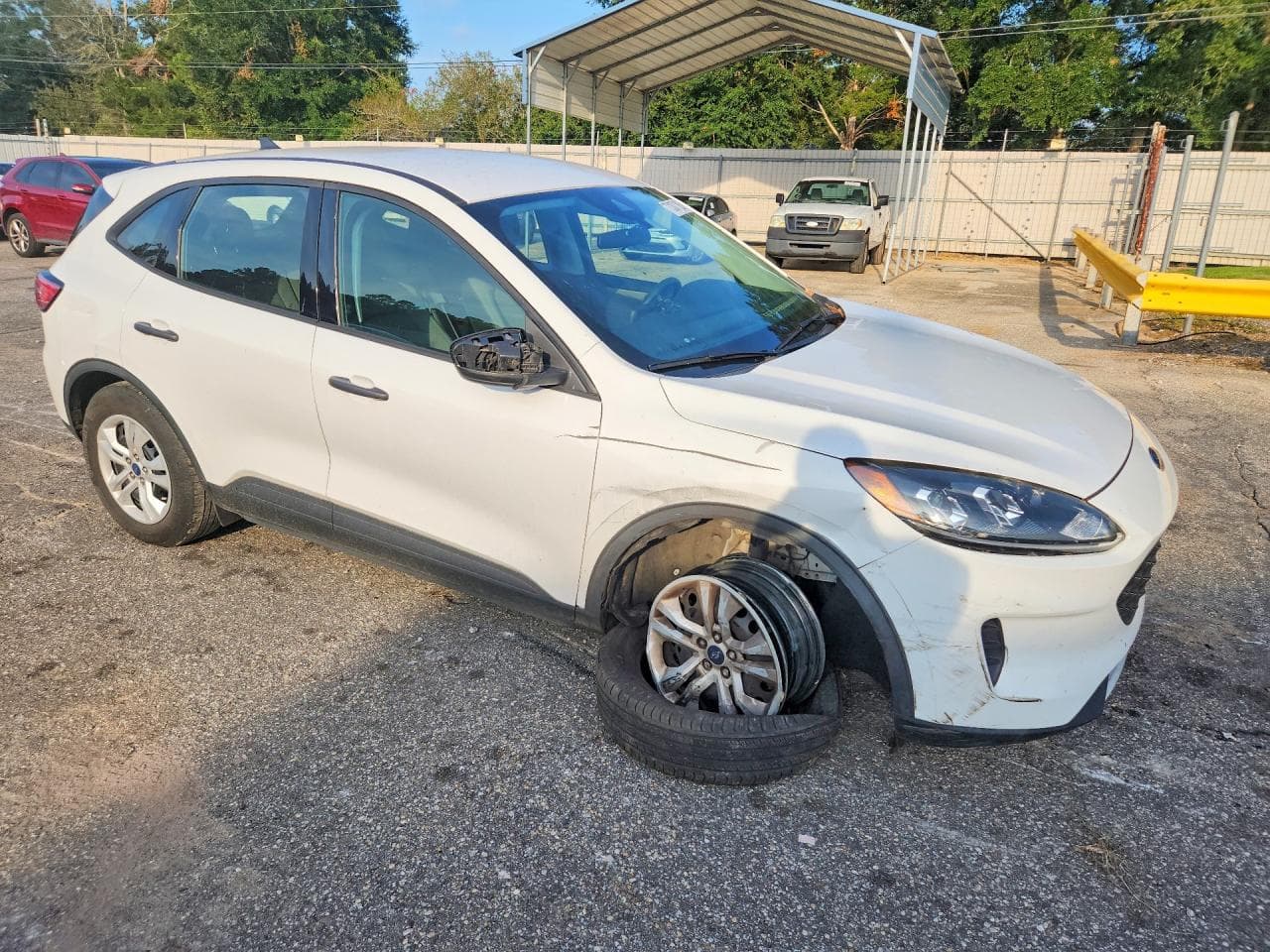 2022 Ford Escape S - foto 4