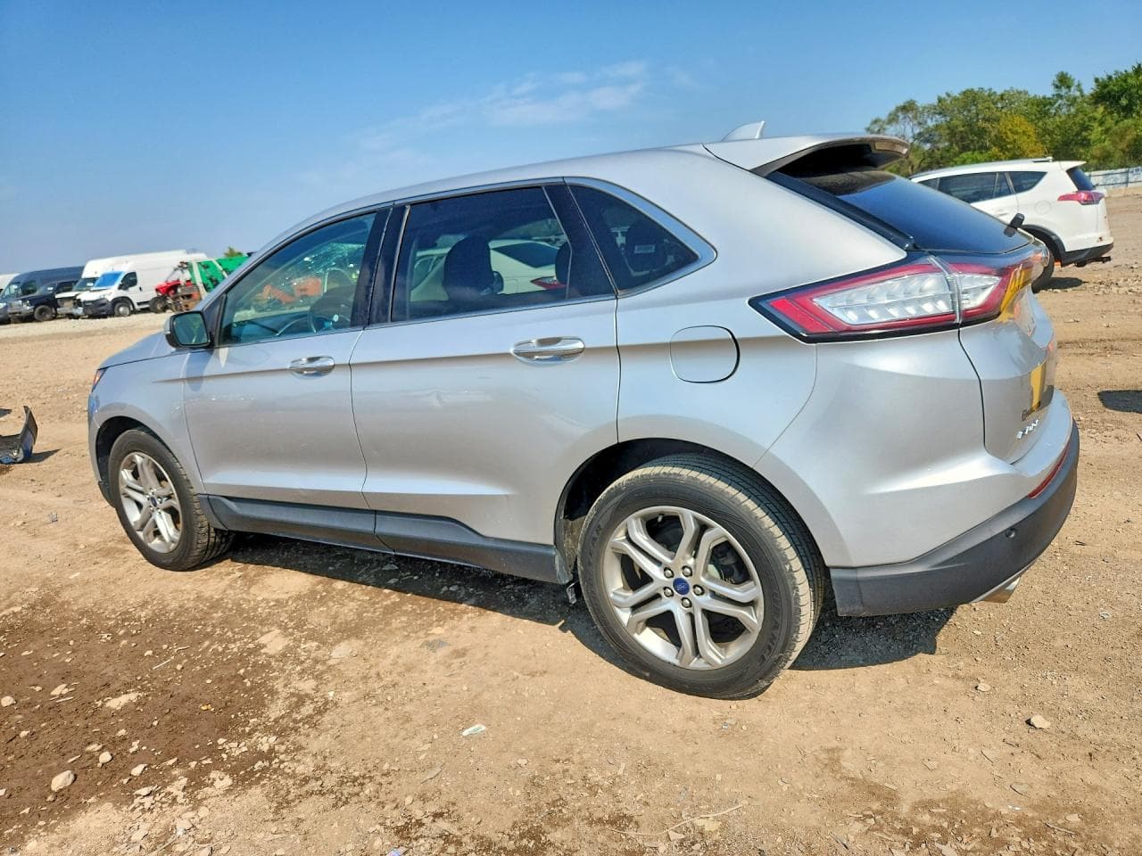 2017 Ford Edge Titanium - foto 2