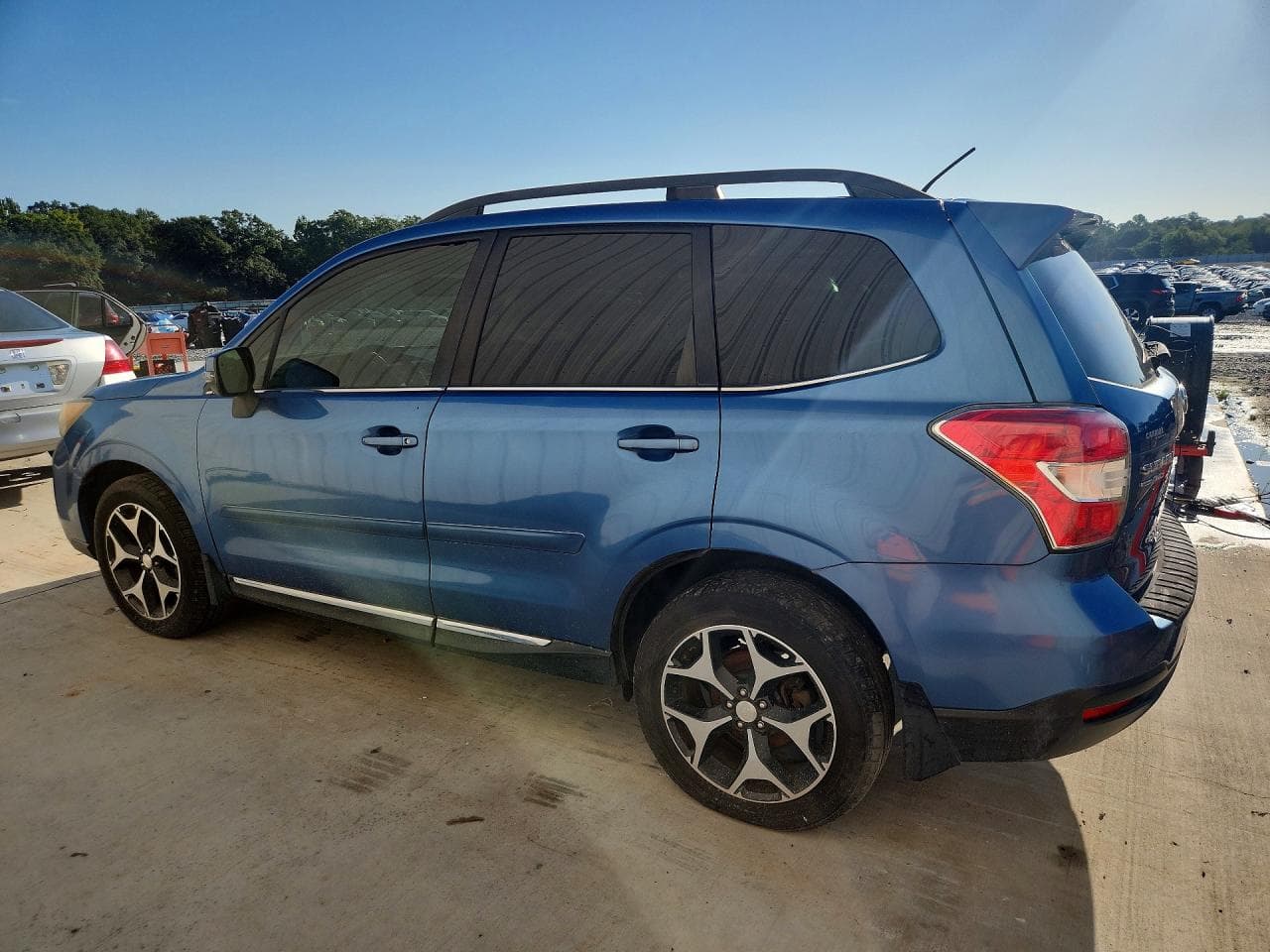 2015 Subaru Forester 2.0Xt Touring - foto 2