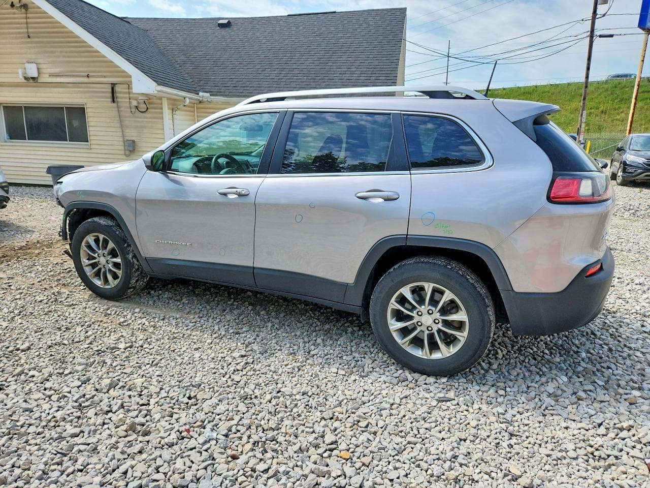 2019 Jeep Cherokee Latitude Plus - foto 2