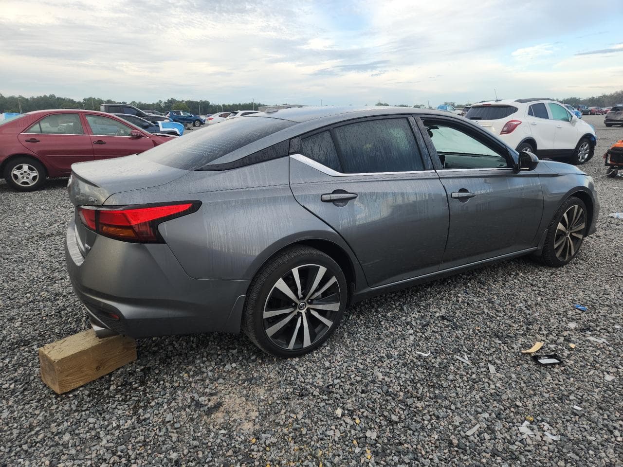 2020 Nissan Altima Sr - foto 3