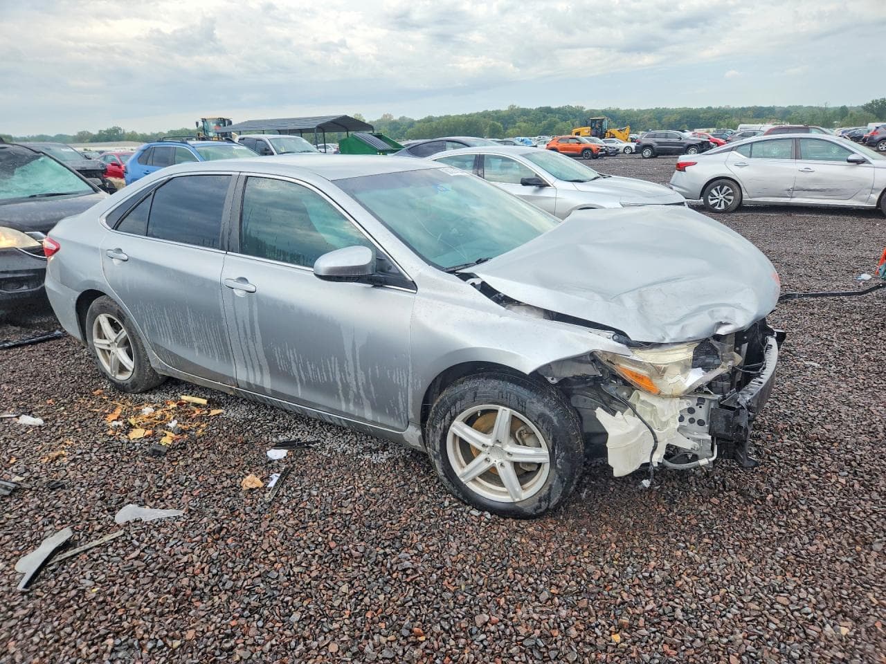 2016 Toyota Camry Le - foto 4