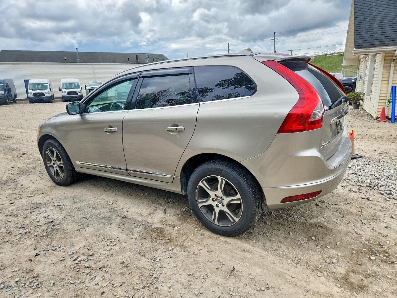 2015 Volvo Xc60 T6 Premier+ - foto 2