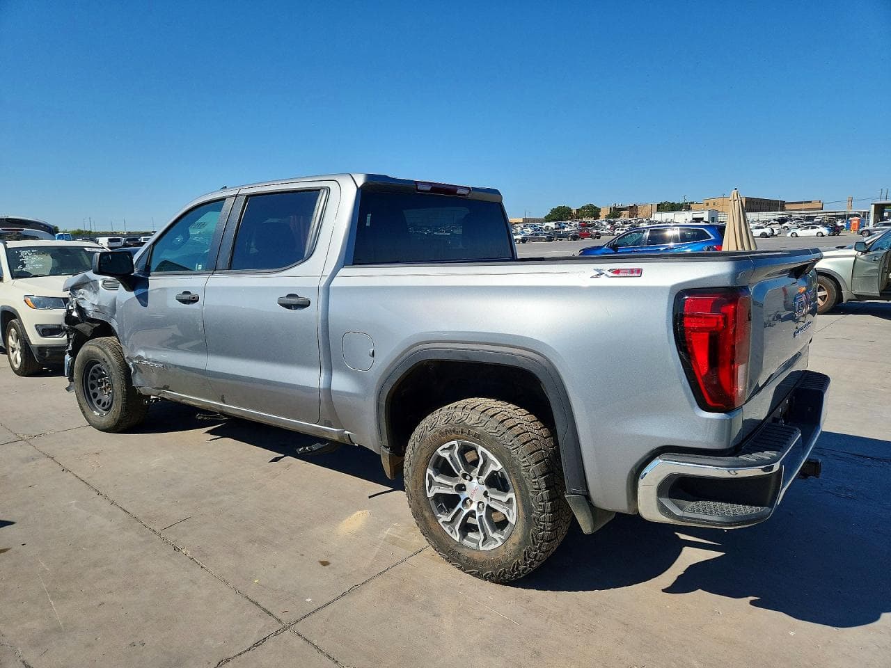 2024 GMC Sierra K1500 - foto 2