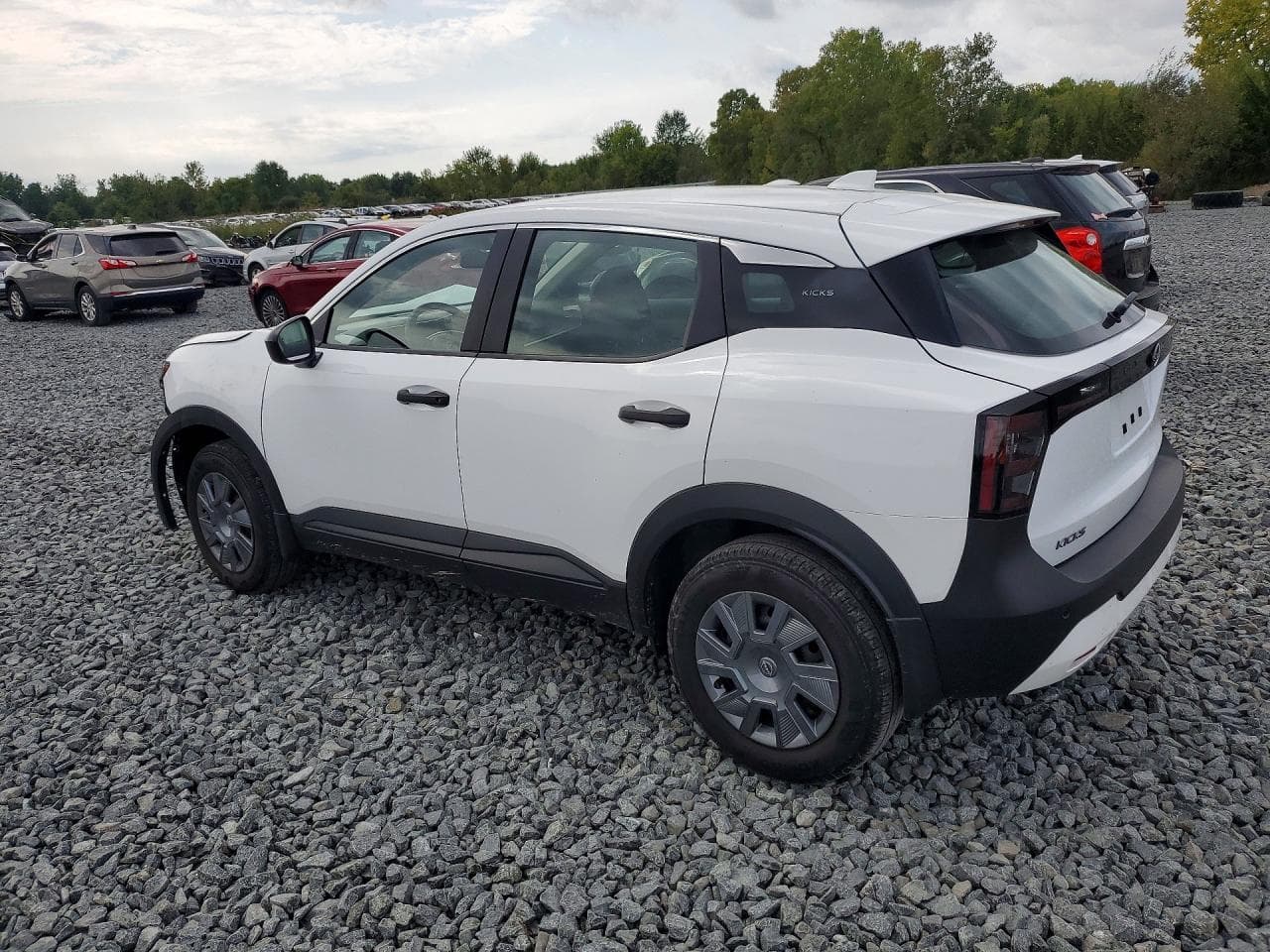 2025 Nissan Kicks S - foto 2