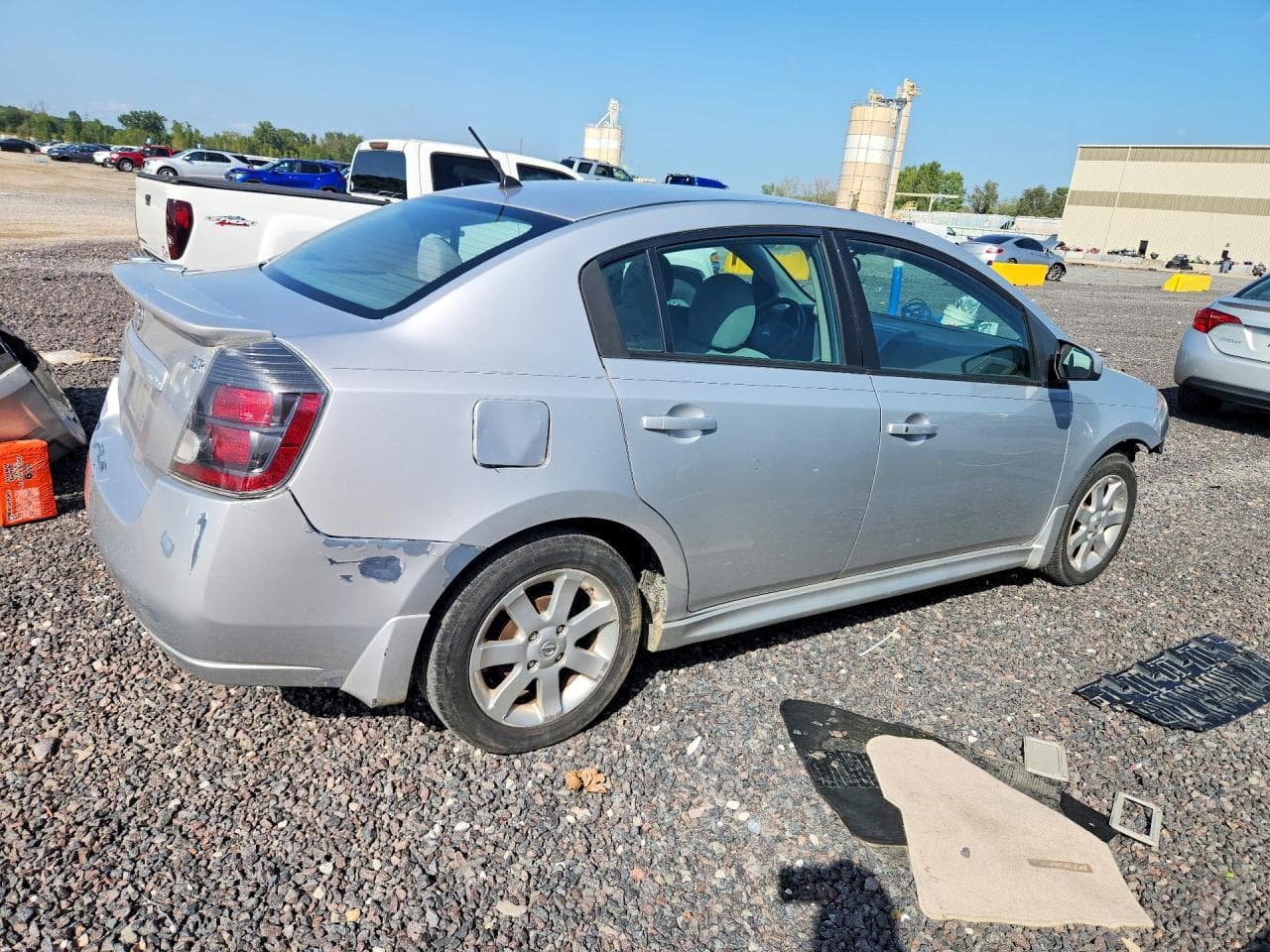 2010 Nissan Sentra 2.0 - foto 3