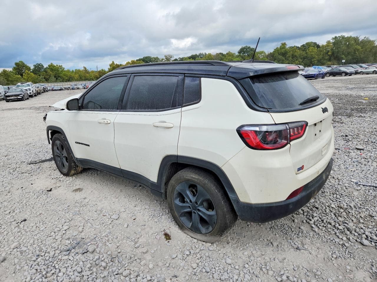 2021 Jeep Compass Latitude - foto 2
