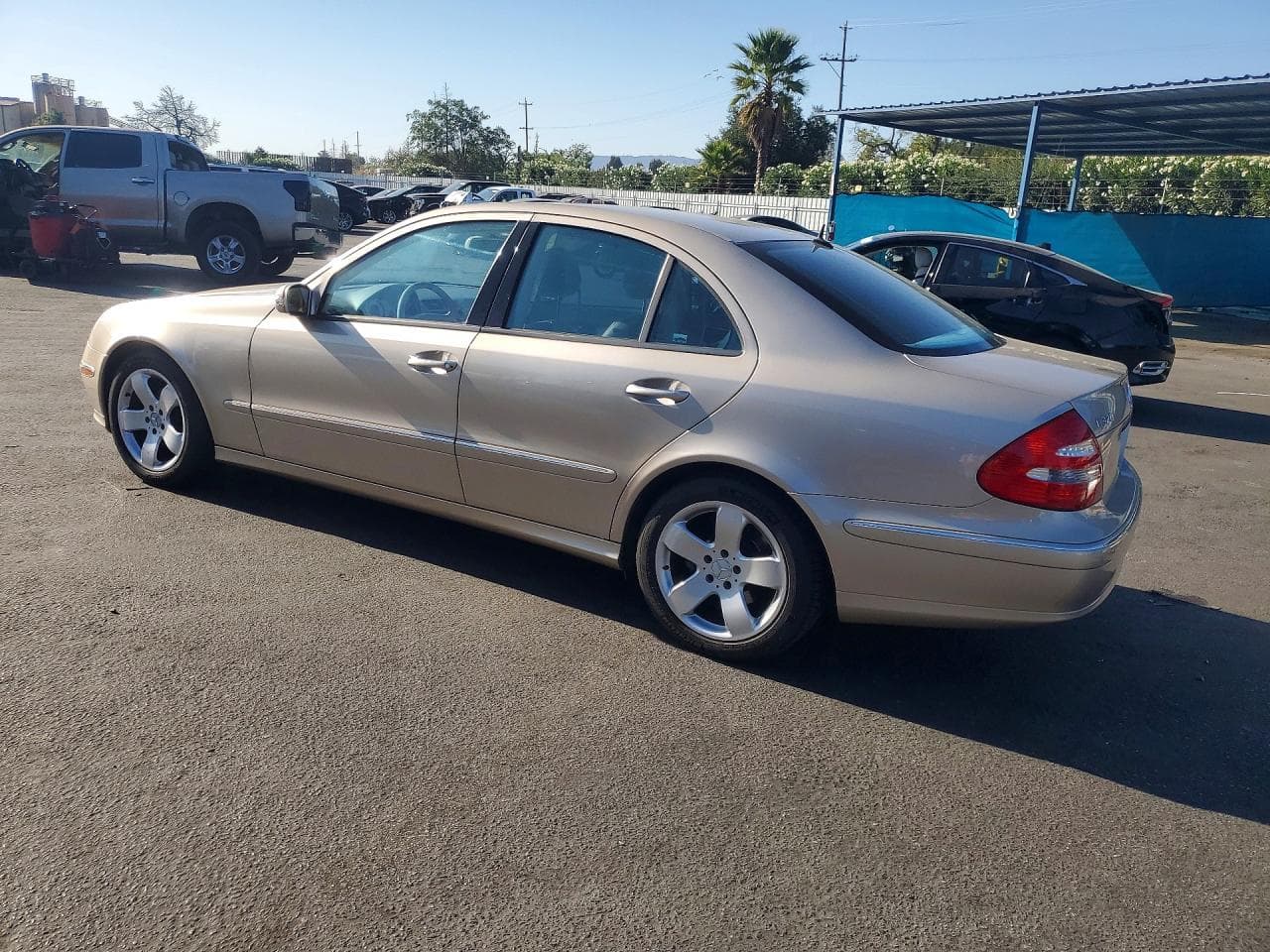 2005 Mercedes-Benz E 320 - foto 2