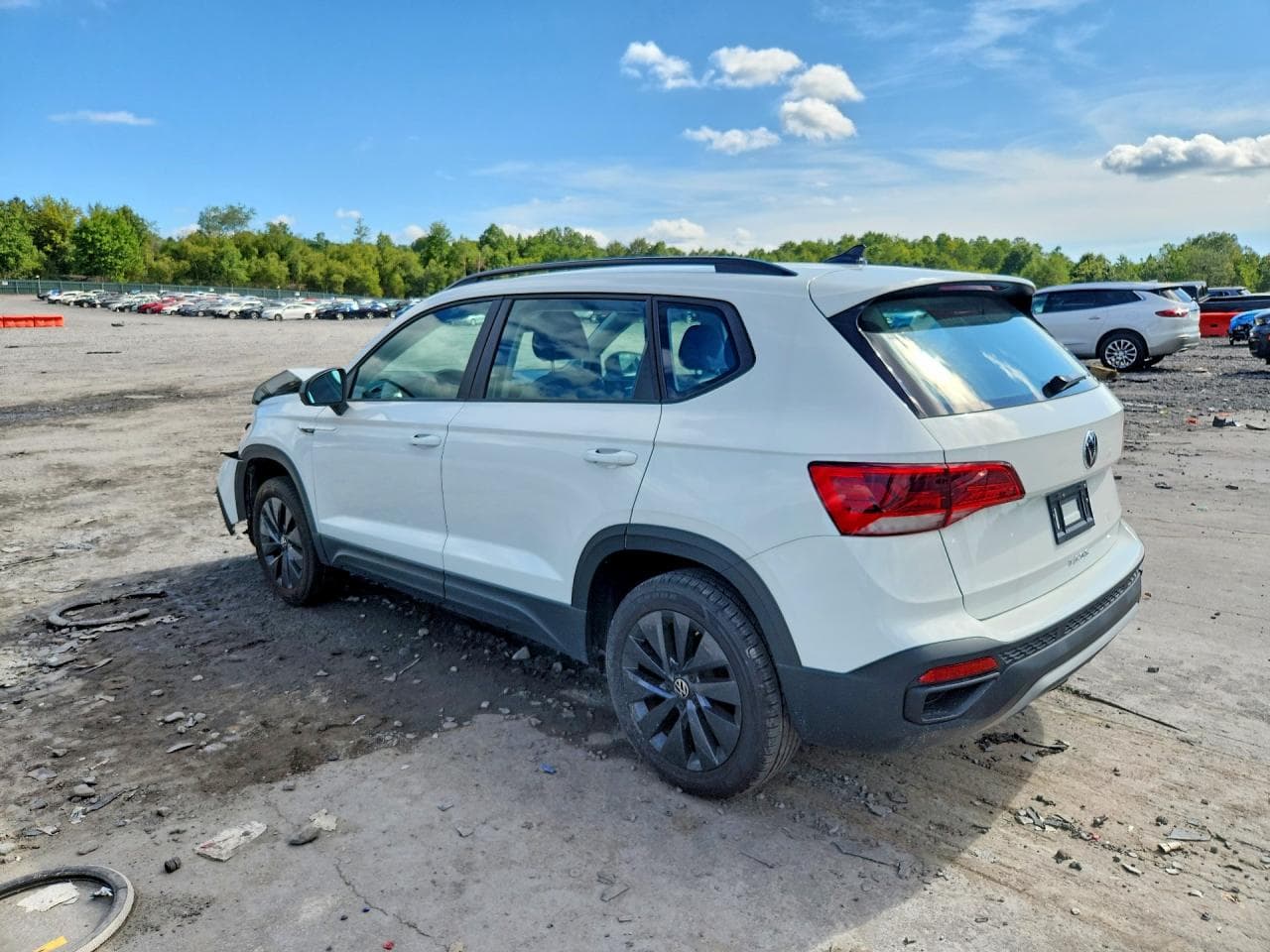 2023 Volkswagen Taos S - foto 2