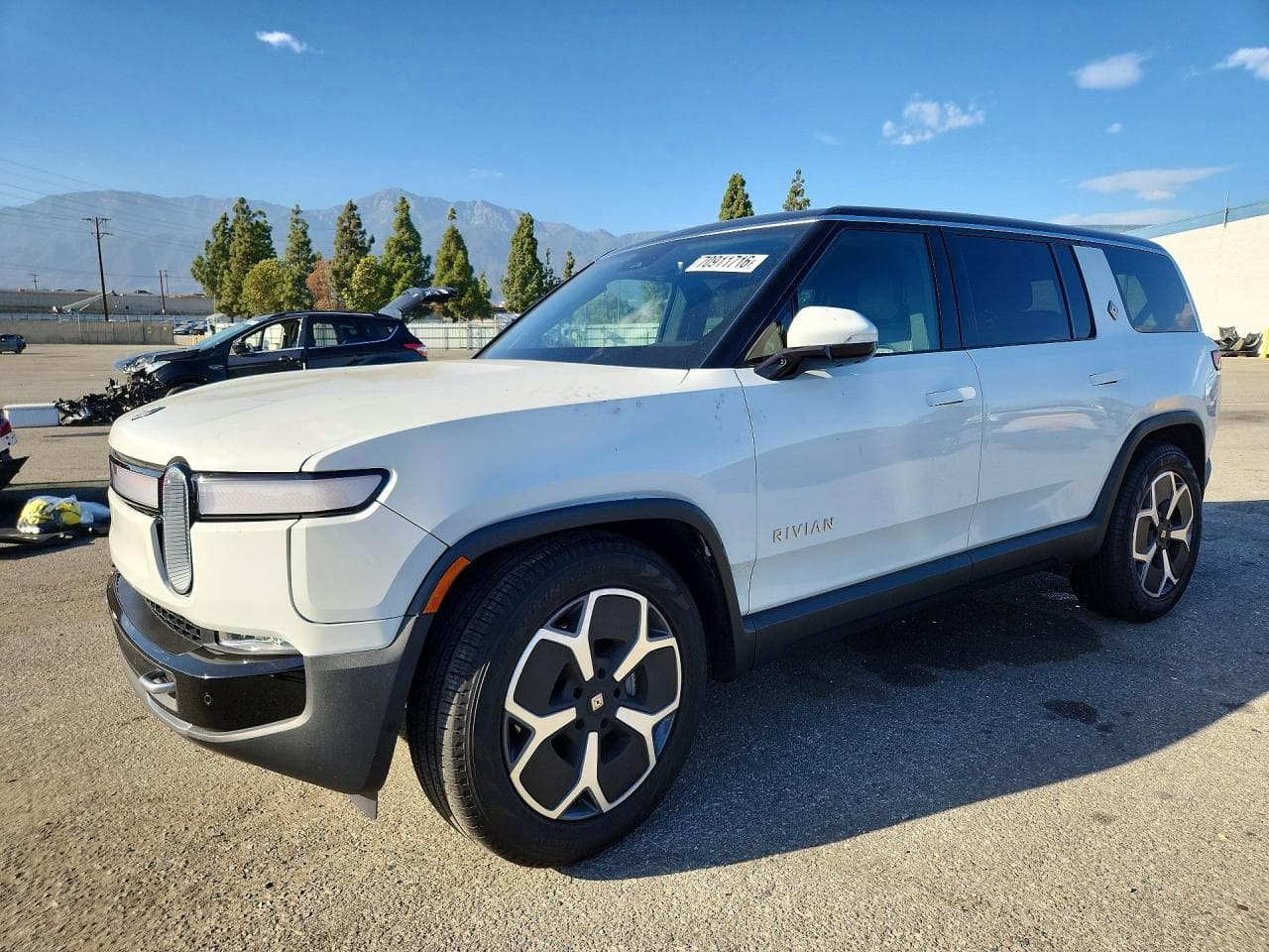 2024 Rivian R1S z USA