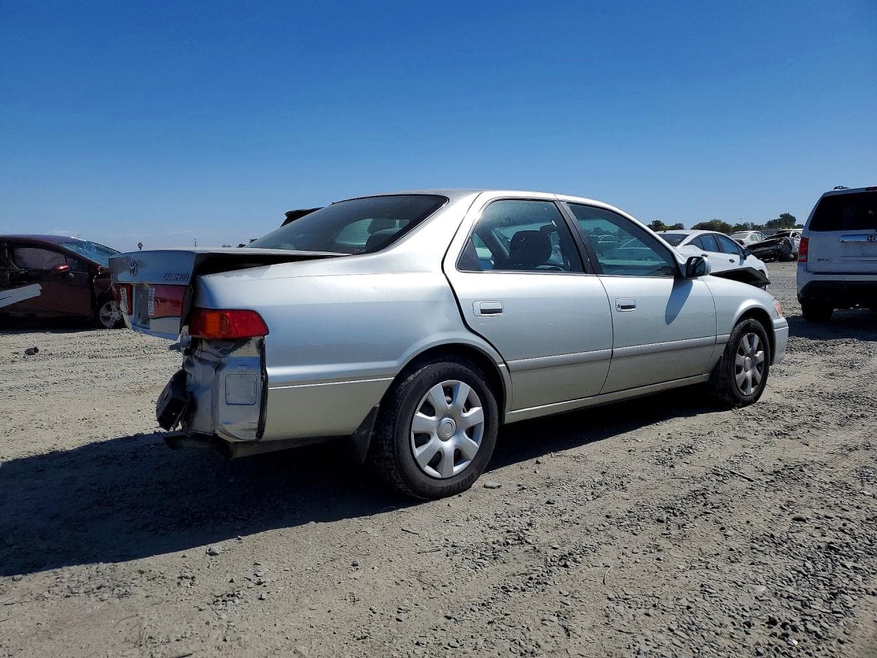 2000 Toyota Camry Le - foto 3