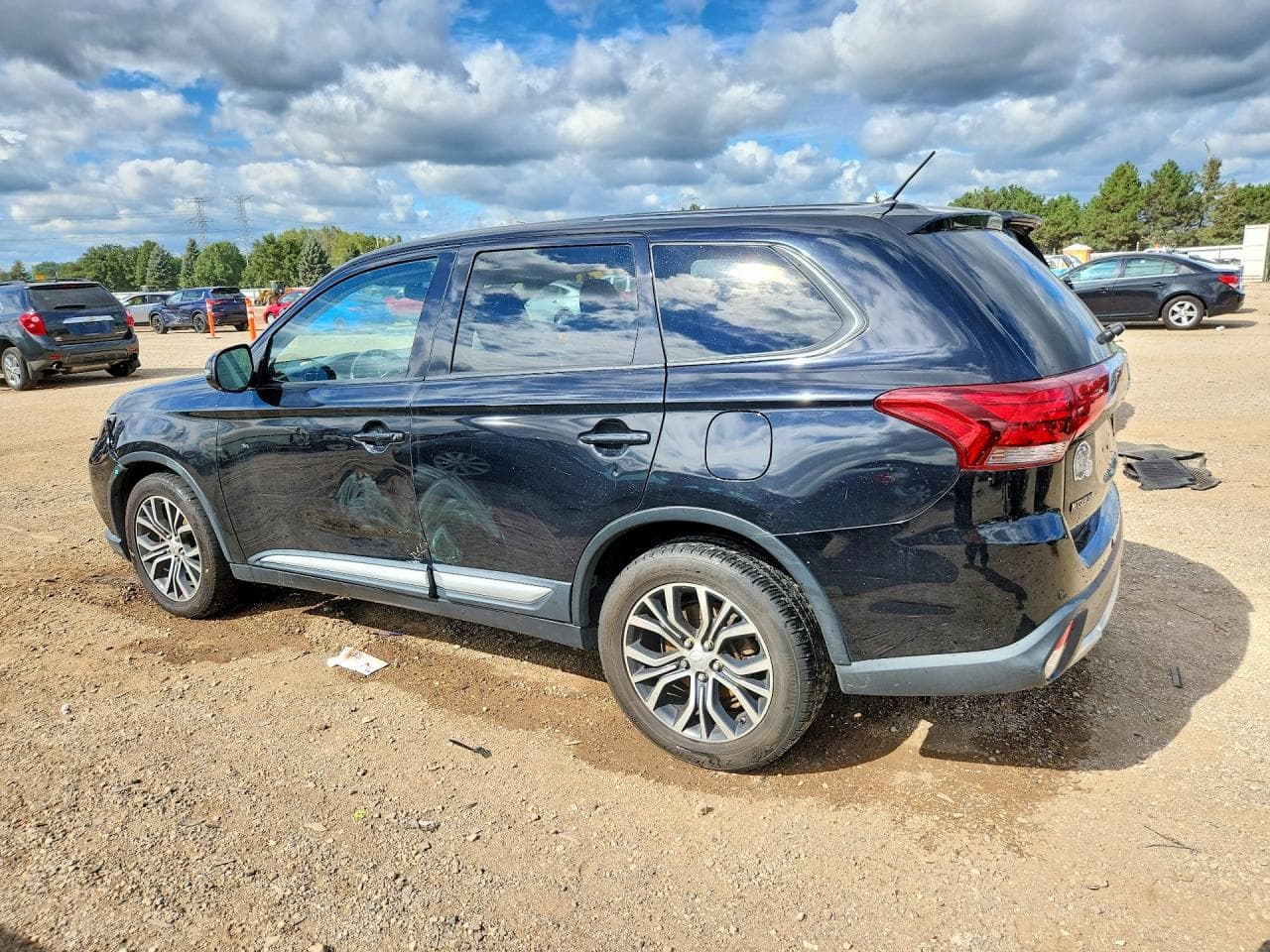 2016 Mitsubishi Outlander Se - foto 2