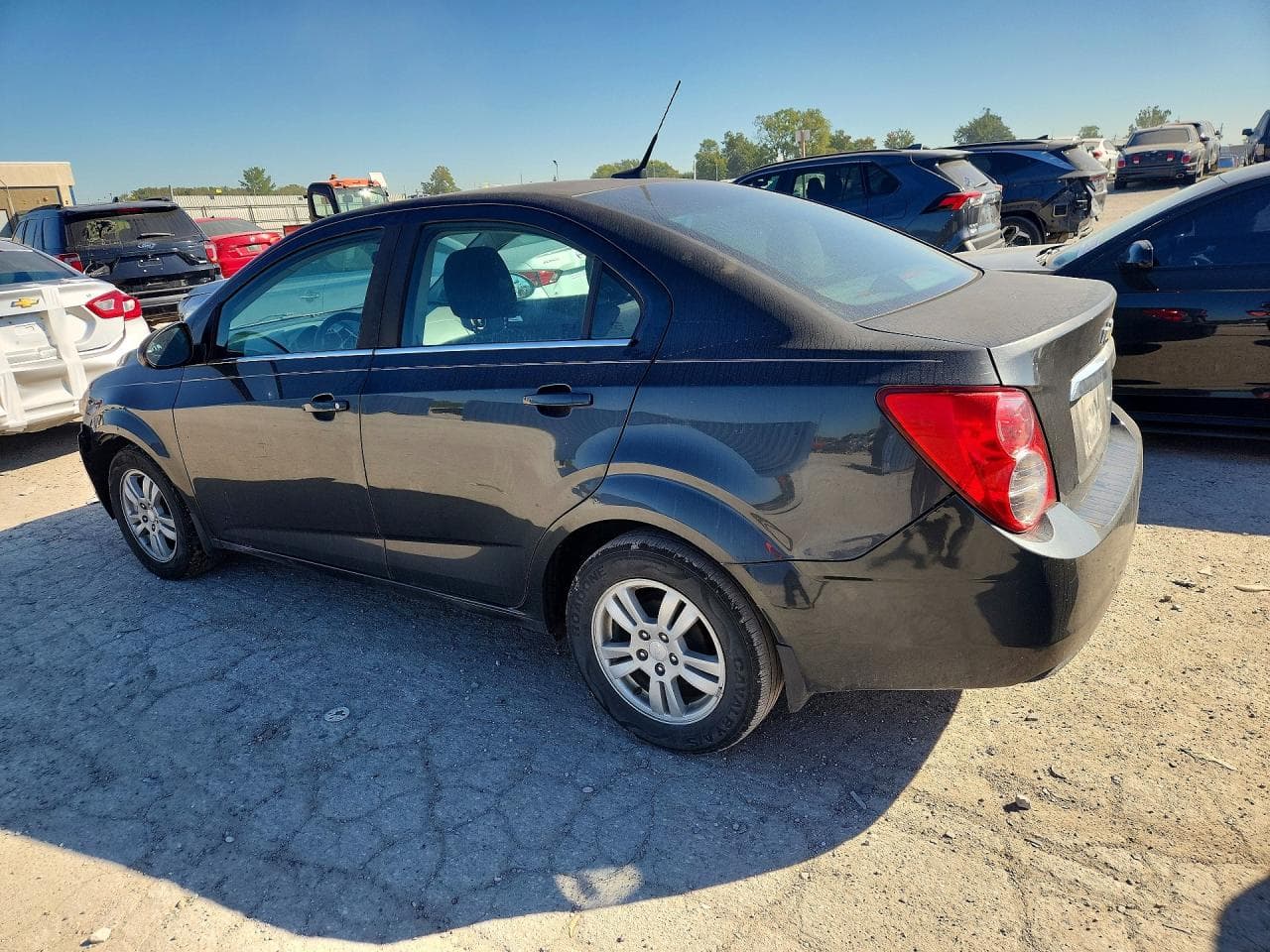 2014 Chevrolet Sonic - foto 2