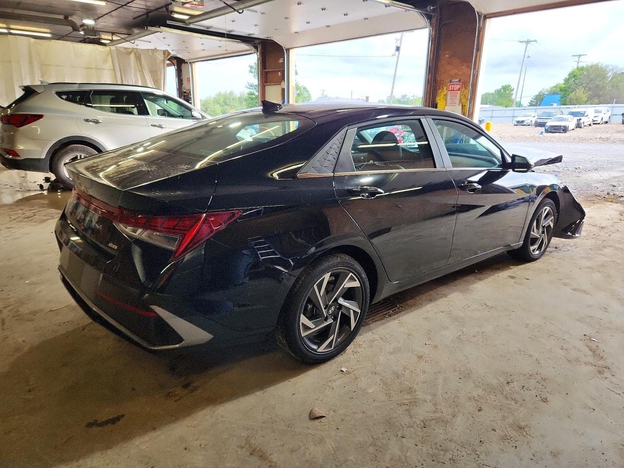 2025 Hyundai Elantra Limited - foto 3
