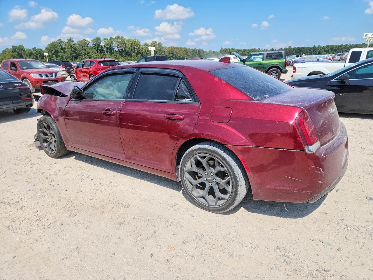 2019 Chrysler 300 Touring - foto 2