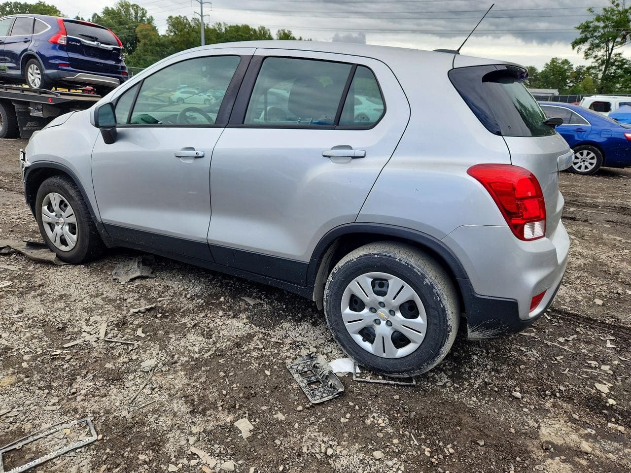 2018 Chevrolet Trax Ls - foto 2