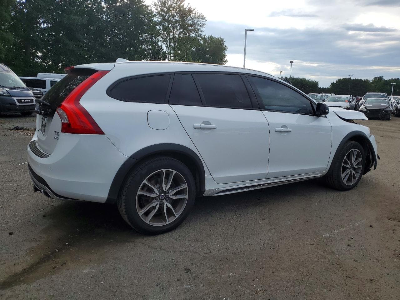 2018 Volvo V60 Cross Country Premier - foto 3