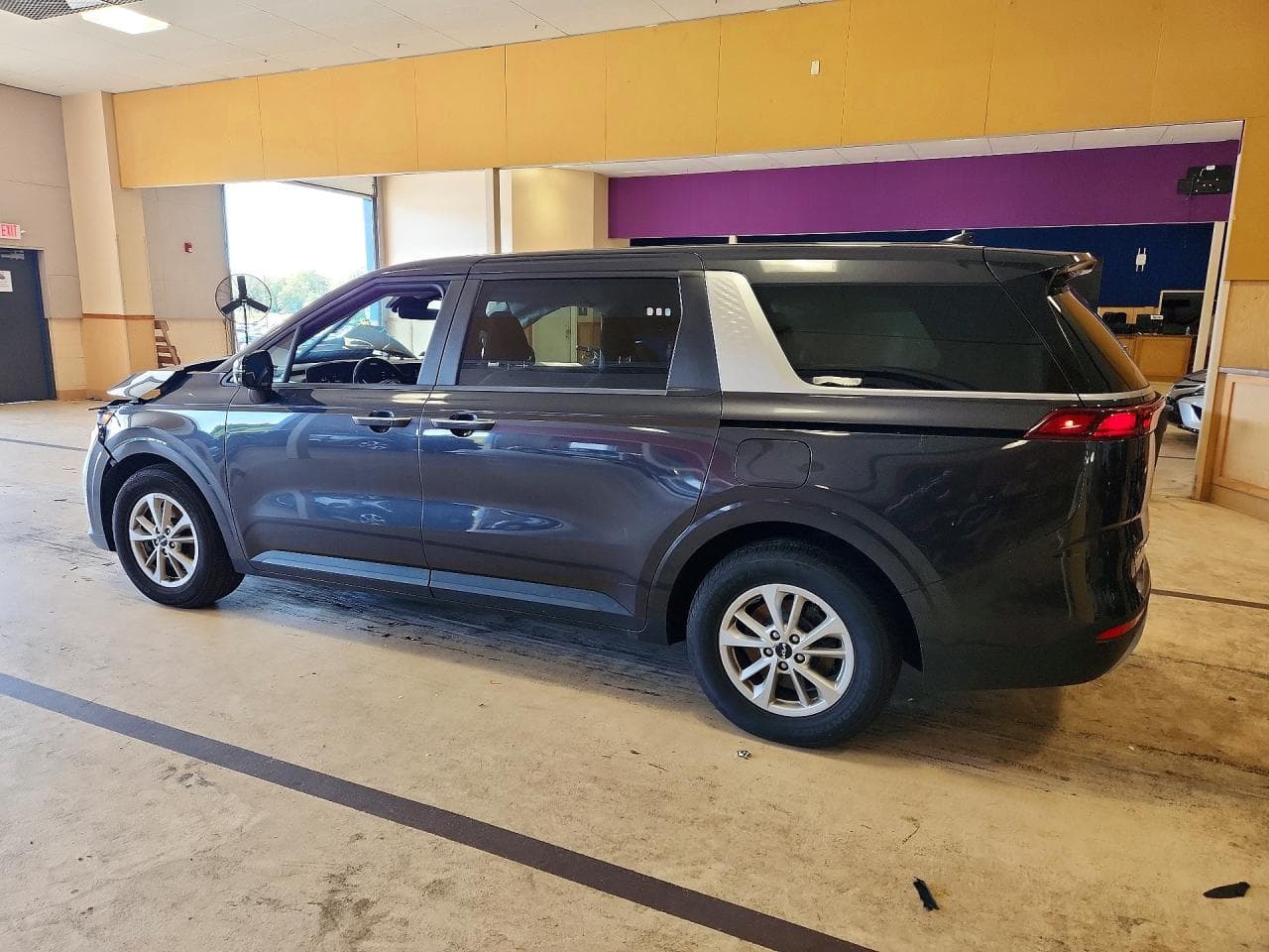 2022 Kia Carnival Lx - foto 2