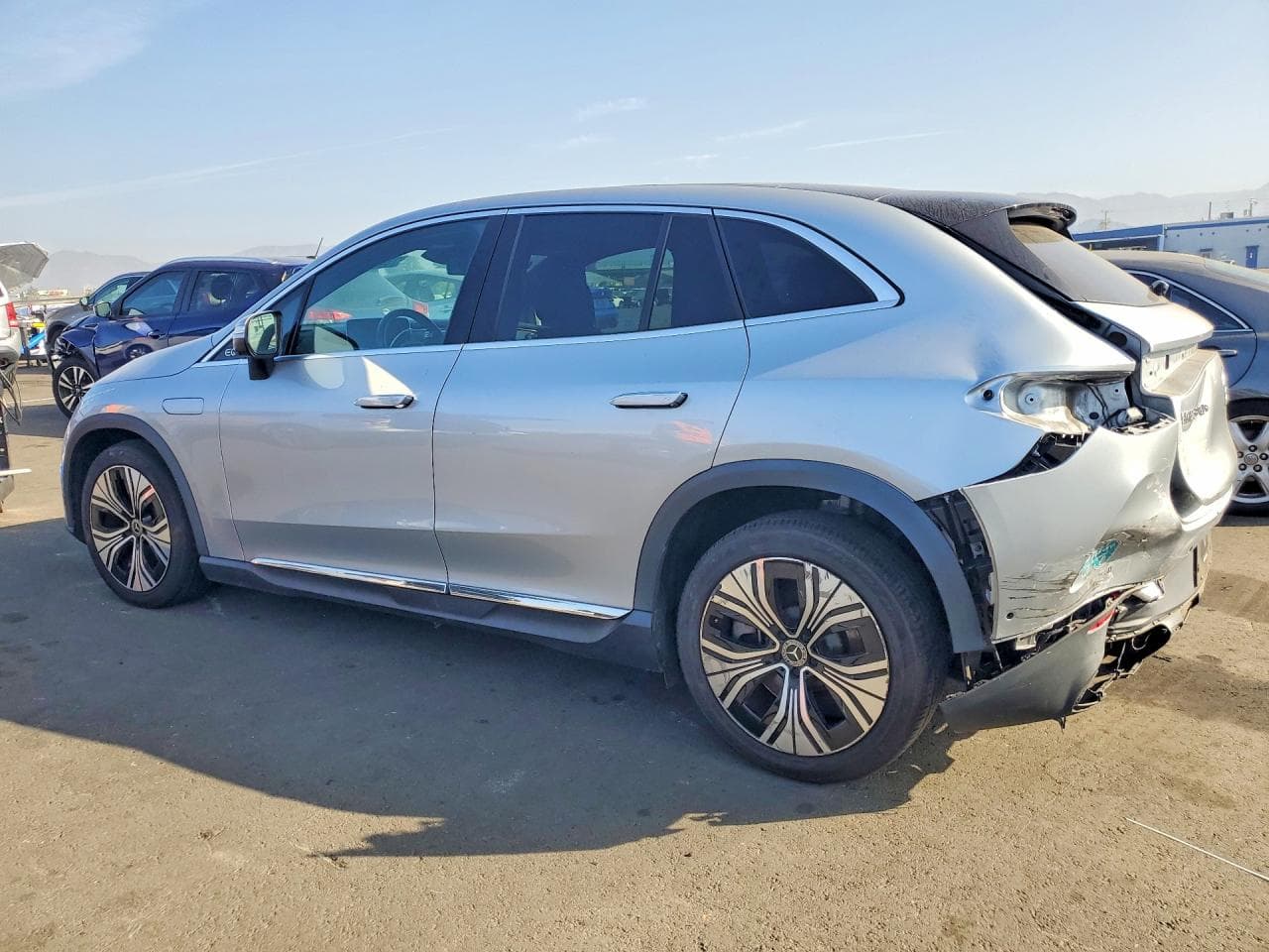 2023 Mercedes-Benz Eqe Suv 350+ - foto 2